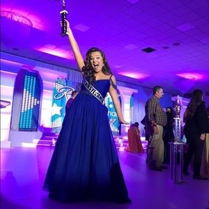 Sherri Hill off the shoulders gown